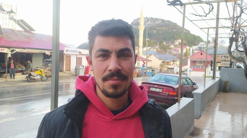 Kamyonetteki telefonu çalınan kişi: Bir ekmek bana 5 bin TL'ye mal oldu