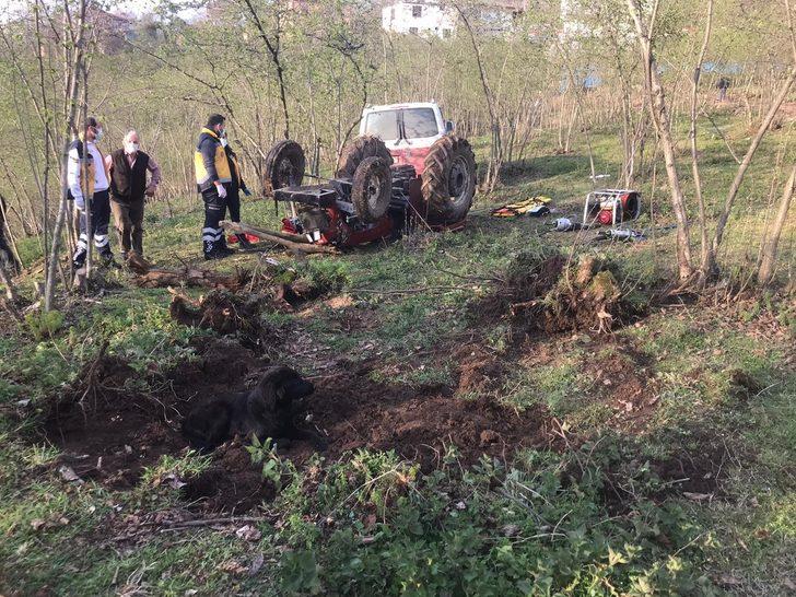 Devrilen traktörün altında can verdi G3