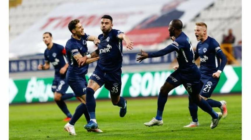 Kasımpaşa'da Haddadi ve Ertuğrul Taşkıran konuştu