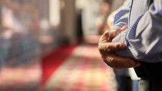 Karaman'da namaz sonrası camide mahsur kalan kişiyi polis ekipleri kurtardı