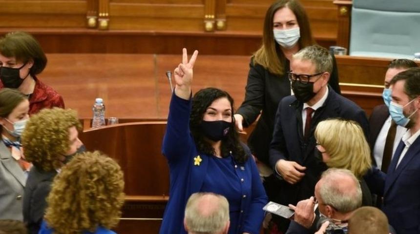 Vyosa Osmani: Kosova'nın 38 yaşındaki yeni cumhurbaşkanı