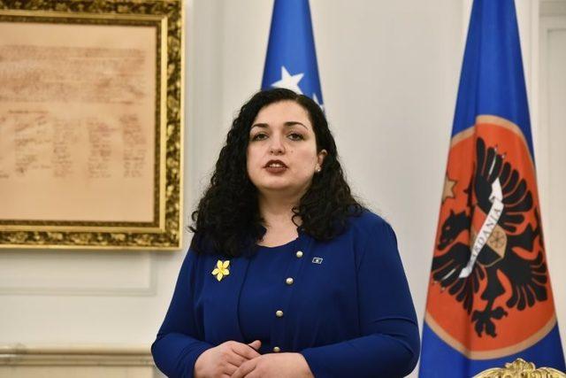 Vyosa Osmani: Kosova nın 38 yaşındaki yeni cumhurbaşkanı 1
