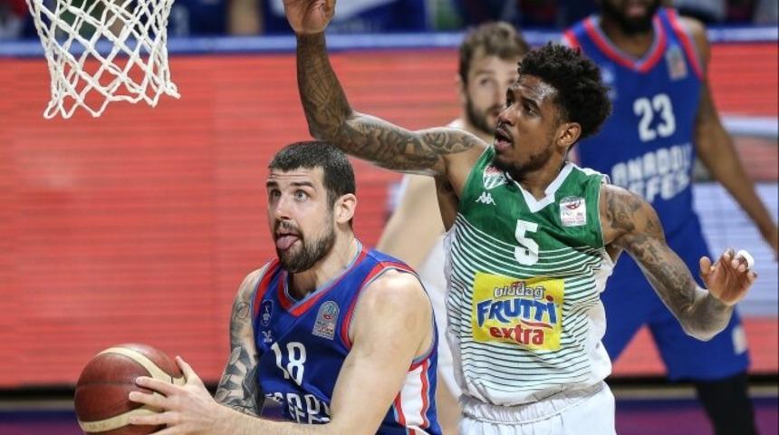 Anadolu Efes, deplasmanda 19 sayı farkla kazandı!