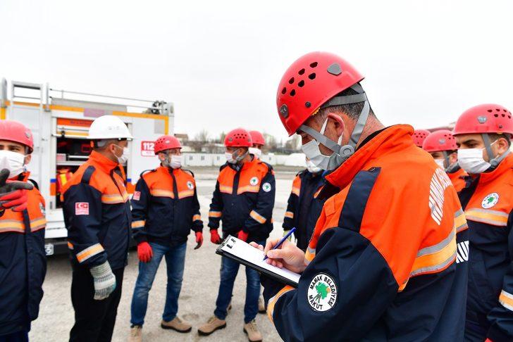 Mamak arama kurtarma ekibinden nefes kesen tatbikat G3