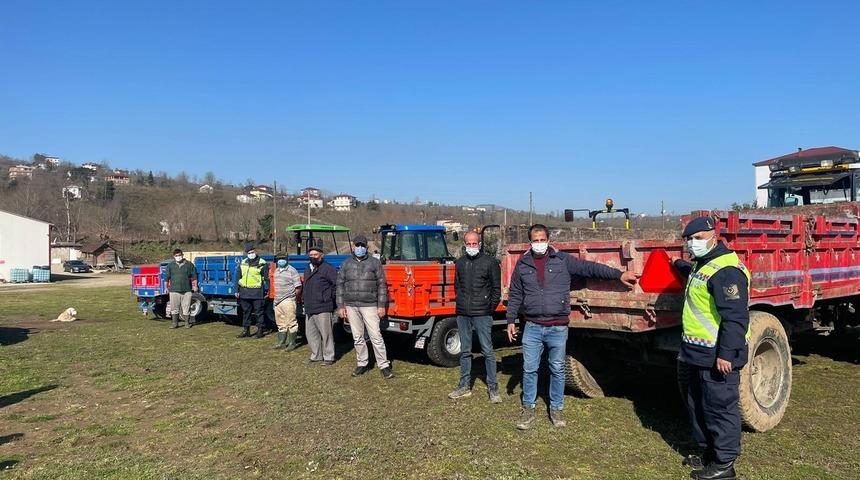 Ordu&rsquo;da tarım ara&ccedil;larına reflekt&ouml;r takıldı