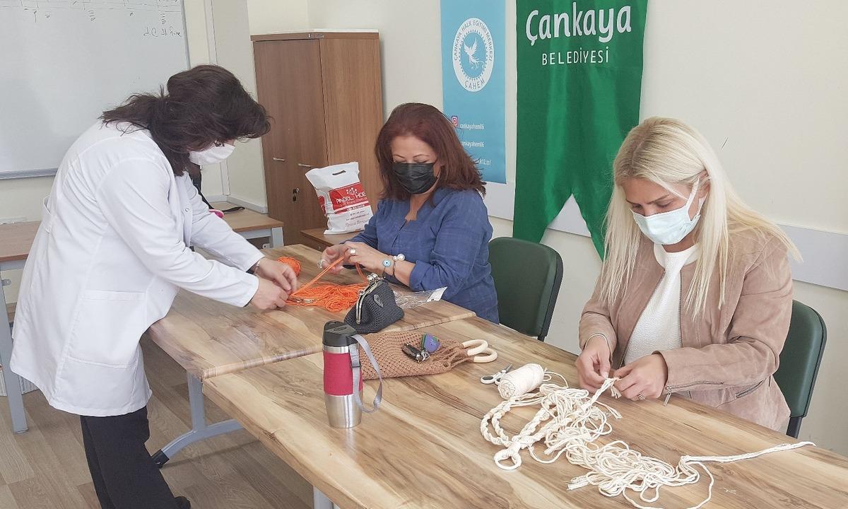 &Ccedil;ankaya&rsquo;da kurslar pandemi &ouml;nlemleriyle devam ediyor