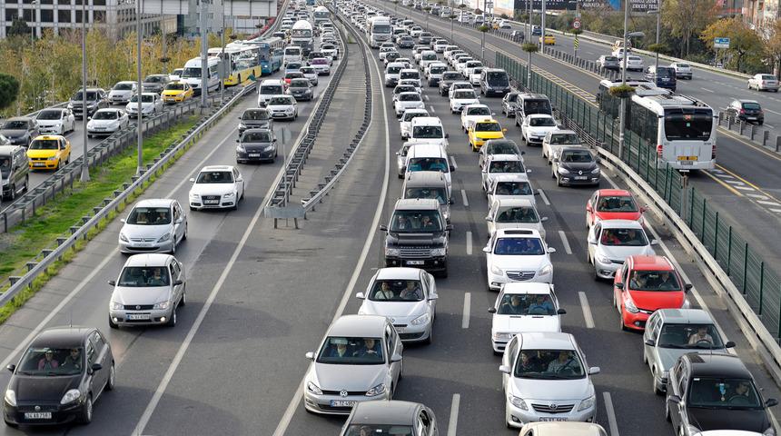 Araç sahipleri dikkat: Cezası bin 181 lira