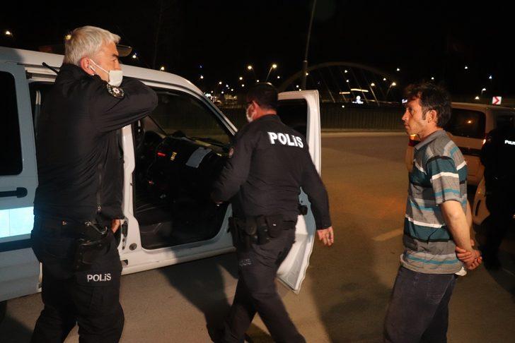 Ayakkabısına kadar gasp edildi, 1 kilometre boyunca yardım eli aradı G2