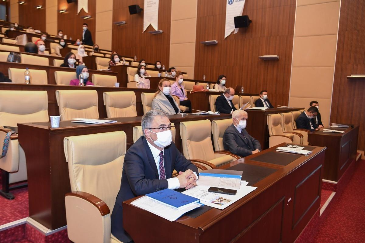 B&uuml;y&uuml;kşehir&rsquo;in g&uuml;ndemindeki başlık: &rsquo;G&ouml;&ccedil;men hakları&rsquo;