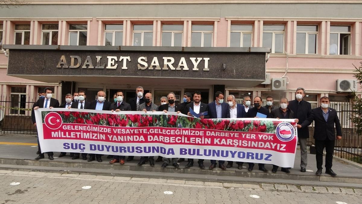 Sendikalardan emekli amiraller hakkında su&ccedil; duyurusu