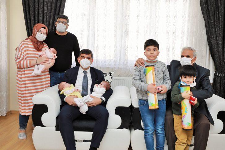 Fadıloğlu’ndan üçüz bebeklere ‘merhaba’ ziyareti G4