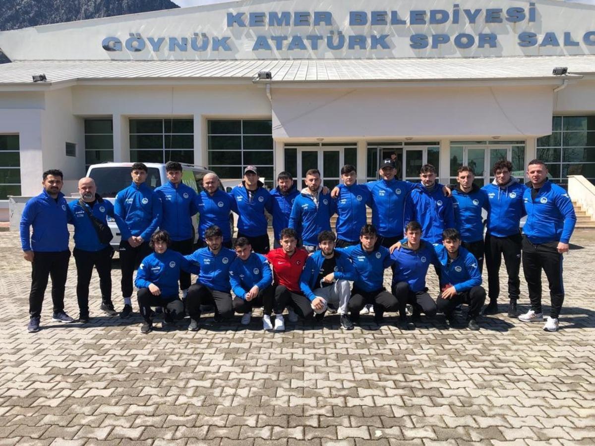 B&uuml;y&uuml;kşehir&rsquo;in T&uuml;rkiye ikincisi sporcuları Milli Takımda