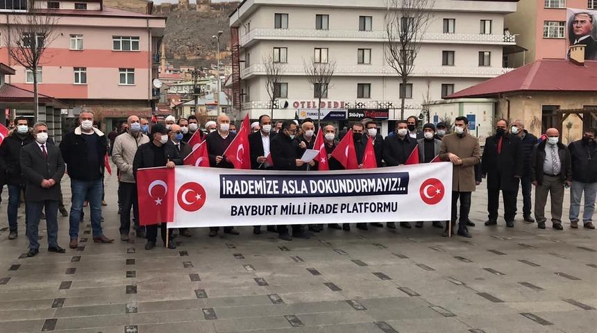 Bayburt Milli İrade Platformu, emekli amirallerin bildirisini reddetti