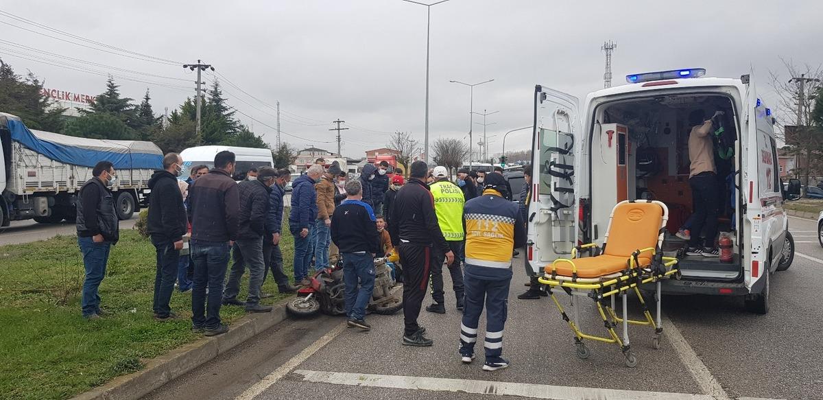 Kamyonet elektrikli bisiklete &ccedil;arptı: 1 &ouml;l&uuml;