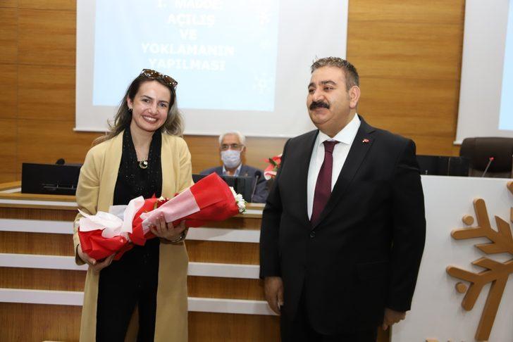 Başkan Sunar’a ’Sürpriz Avukatlar Günü kutlaması’ G2