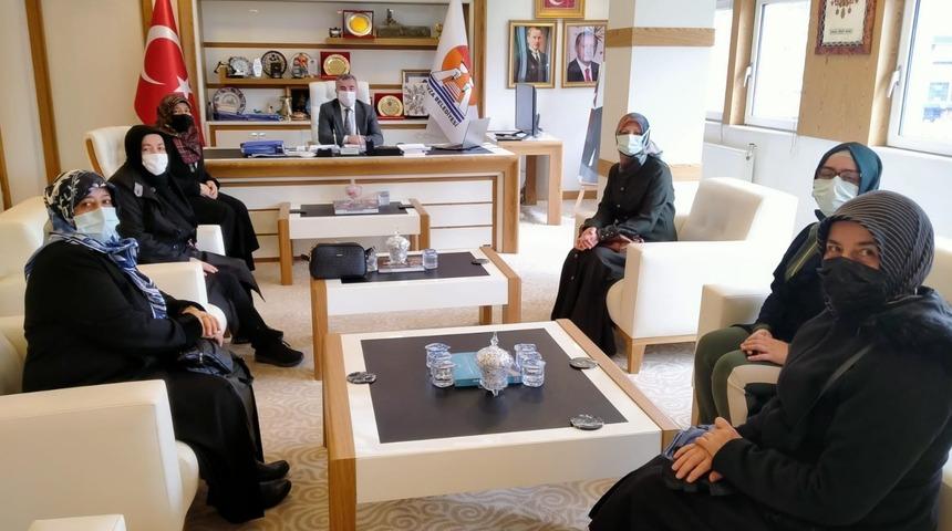 &Ouml;zdemir: &ldquo;B&ouml;ylesi onurlu bir mesleğin mensubu olmaktan her zaman gurur duydum&rdquo;