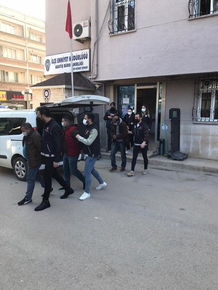 Uyuşturucu satıcıları kıskıvrak yakalandı G1