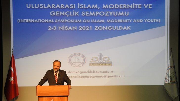BEÜ’de ‘Uluslararası İslam, Modernite ve Gençlik Sempozyumu’ gerçekleştirildi G3