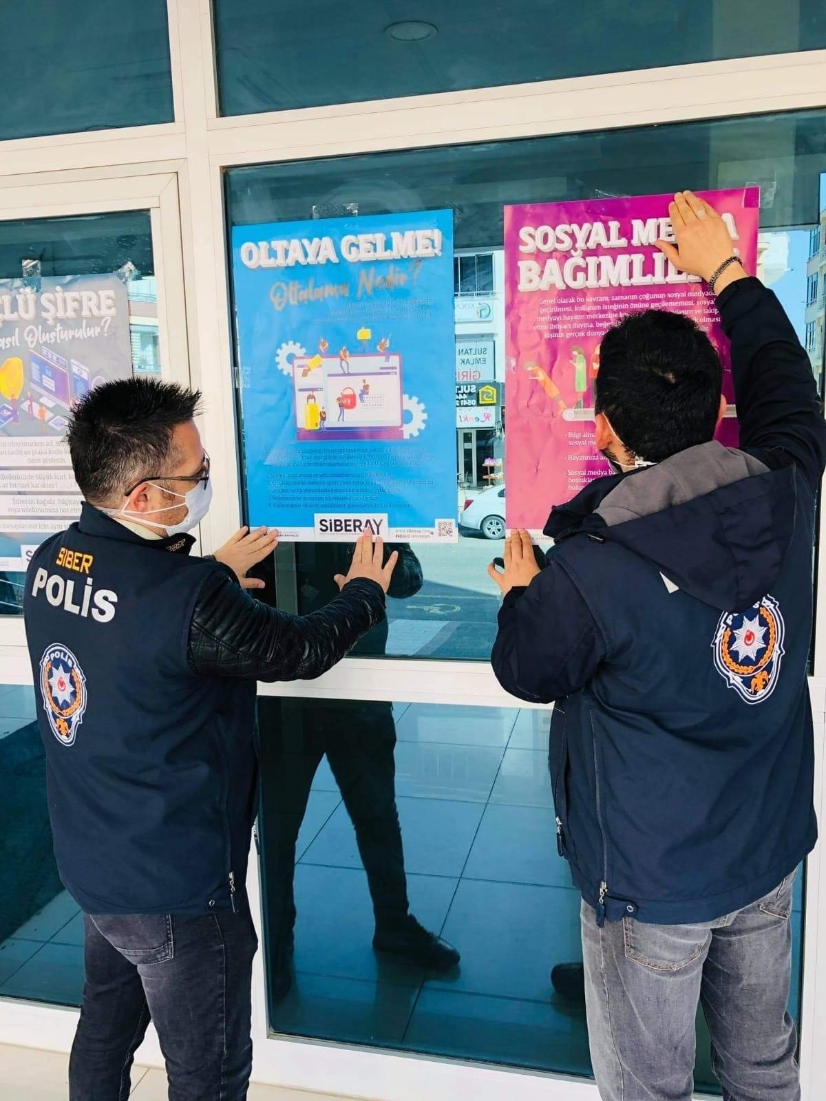 Tekirdağ&rsquo;da sokaklara Siberay afişleri