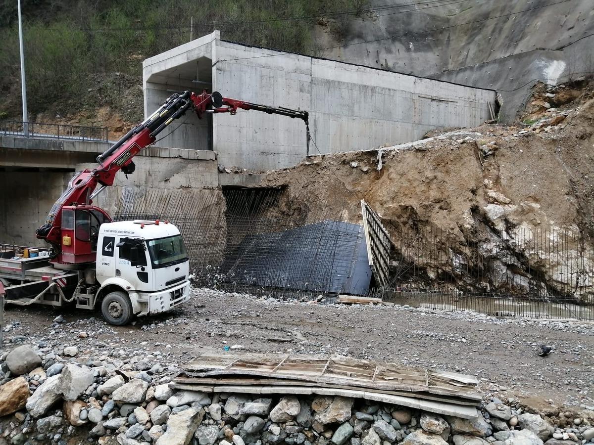 Giresun&rsquo;da derede can pazarı