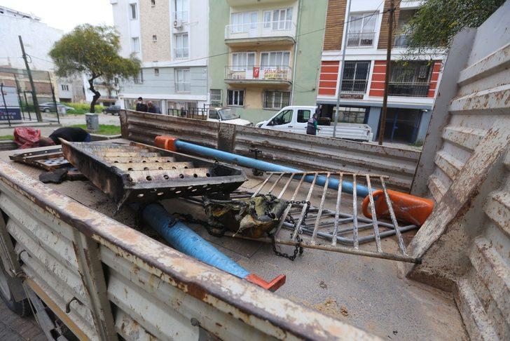 Yangında zarar gören park yenileniyor G4