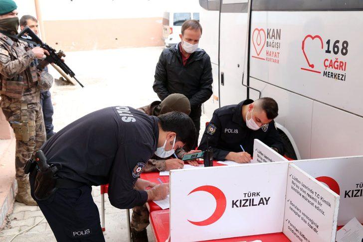 Polis teşkilatından kan bağışı G4