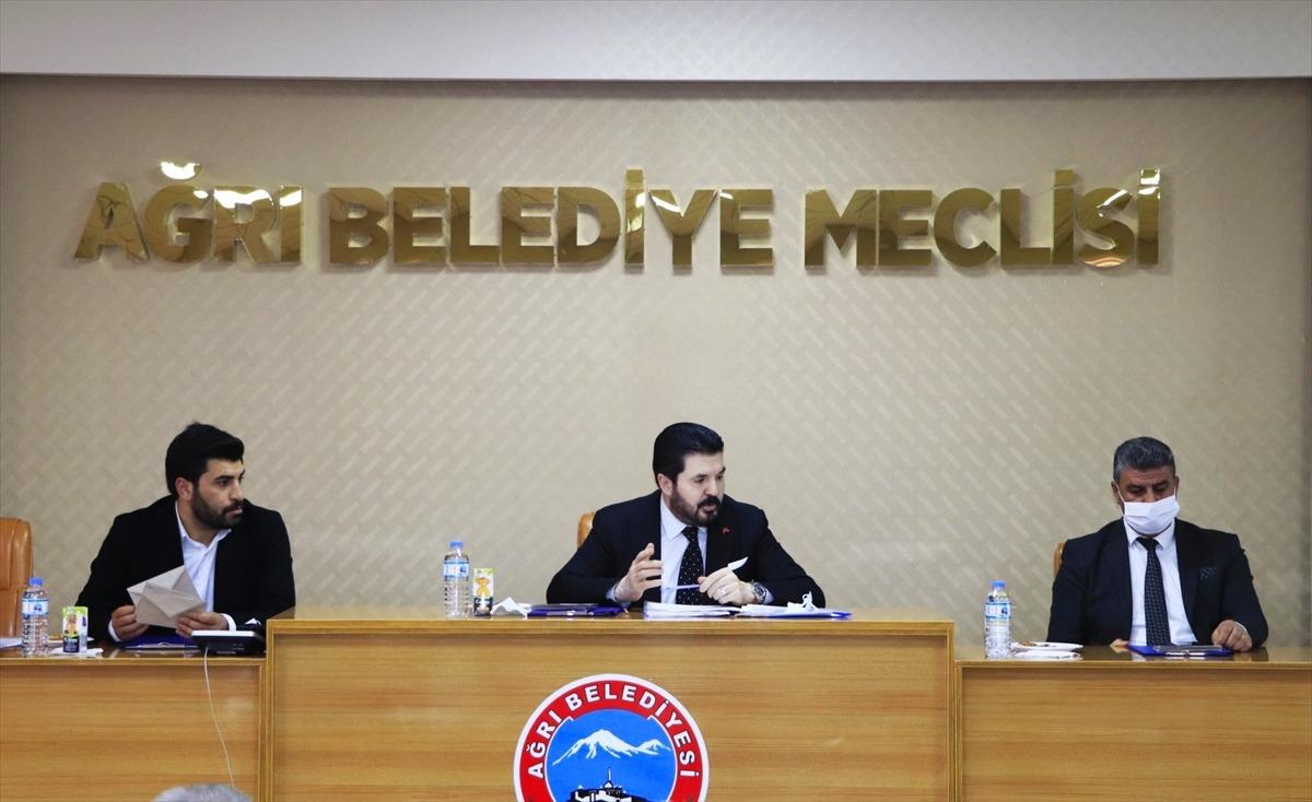 Ağrı Belediye Başkanı Sayan'dan bazı emekli amirallerin a&ccedil;ıklamasına tepki