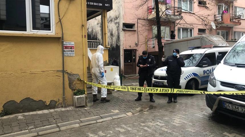 Telefon tamircisi dükkanında ölü bulundu