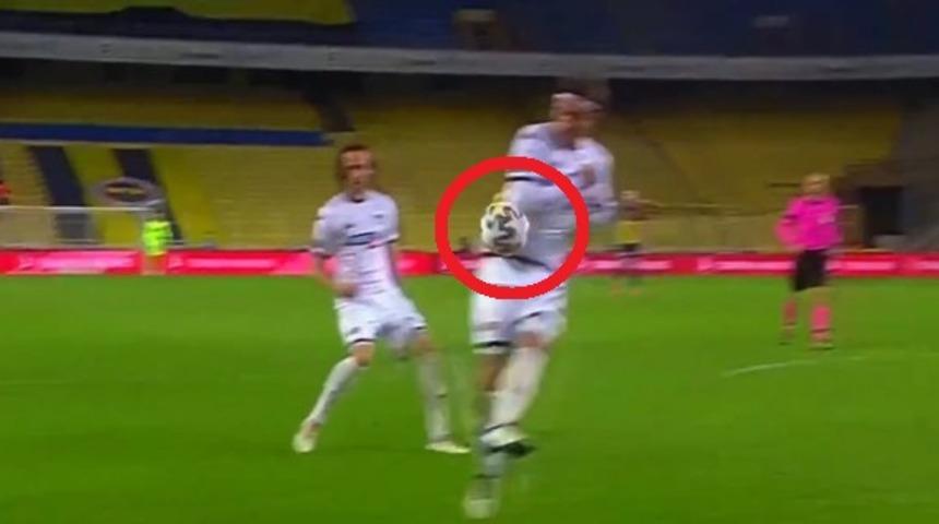 İşte Fenerbahçe'nin Denizlispor maçında penaltı beklediği pozisyon!