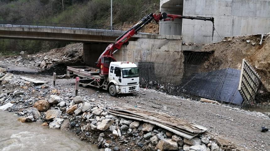 Sel sularına kapılarak &ouml;len iş&ccedil;inin arkadaşları o anları anlattı