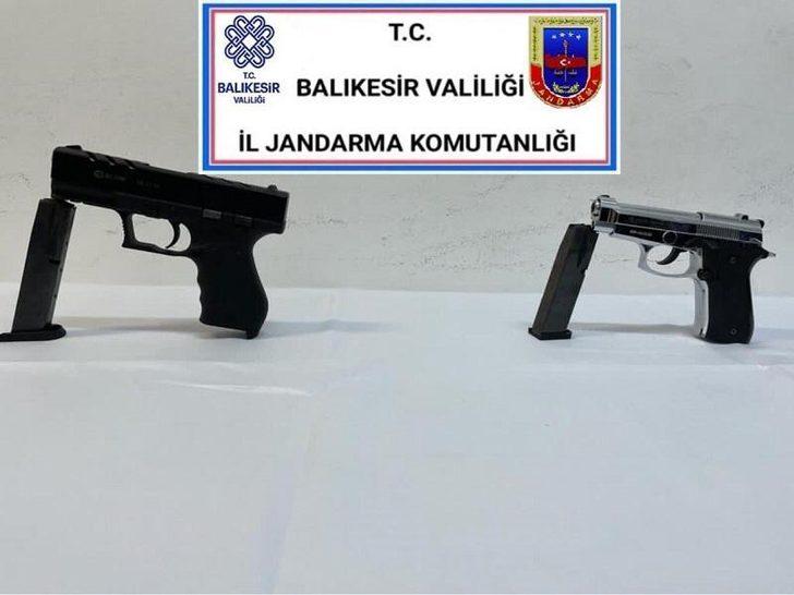 Balıkesir’de jandarma 22 aranan şahsı yakaladı G2