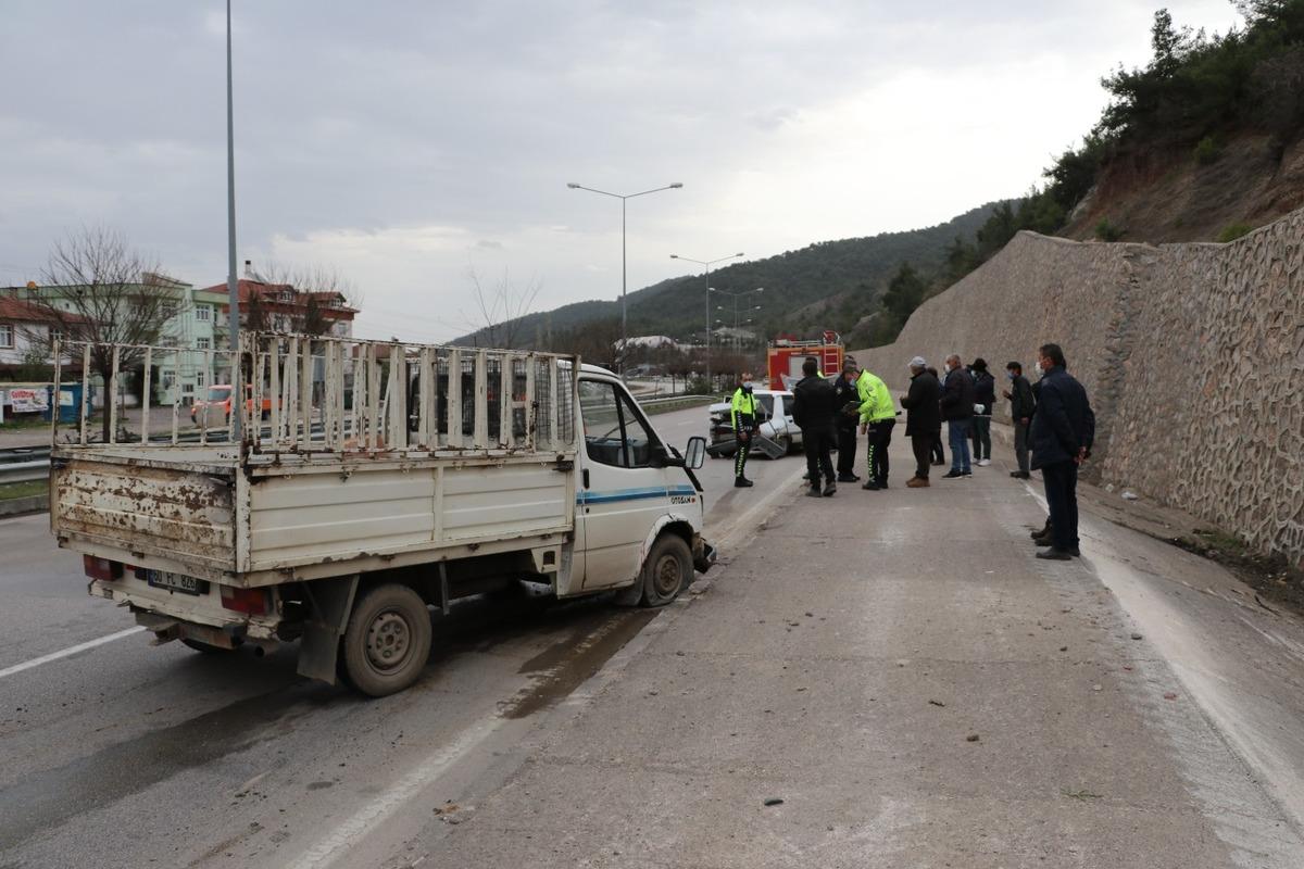 Amasya&rsquo;da trafik kazası: 2 yaralı