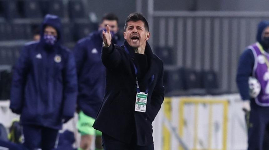 Emre Belözoğlu'ndan Mert Hakan Yandaş'a özür! O anlar objektiflere yansıdı