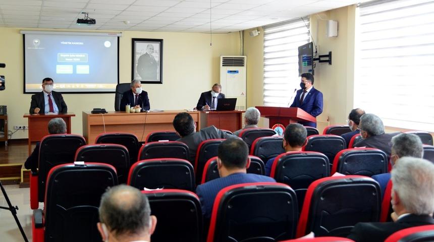 Vali Akın, "129 Proje 2021 yılında uygulanmak &uuml;zere programa  alındı"