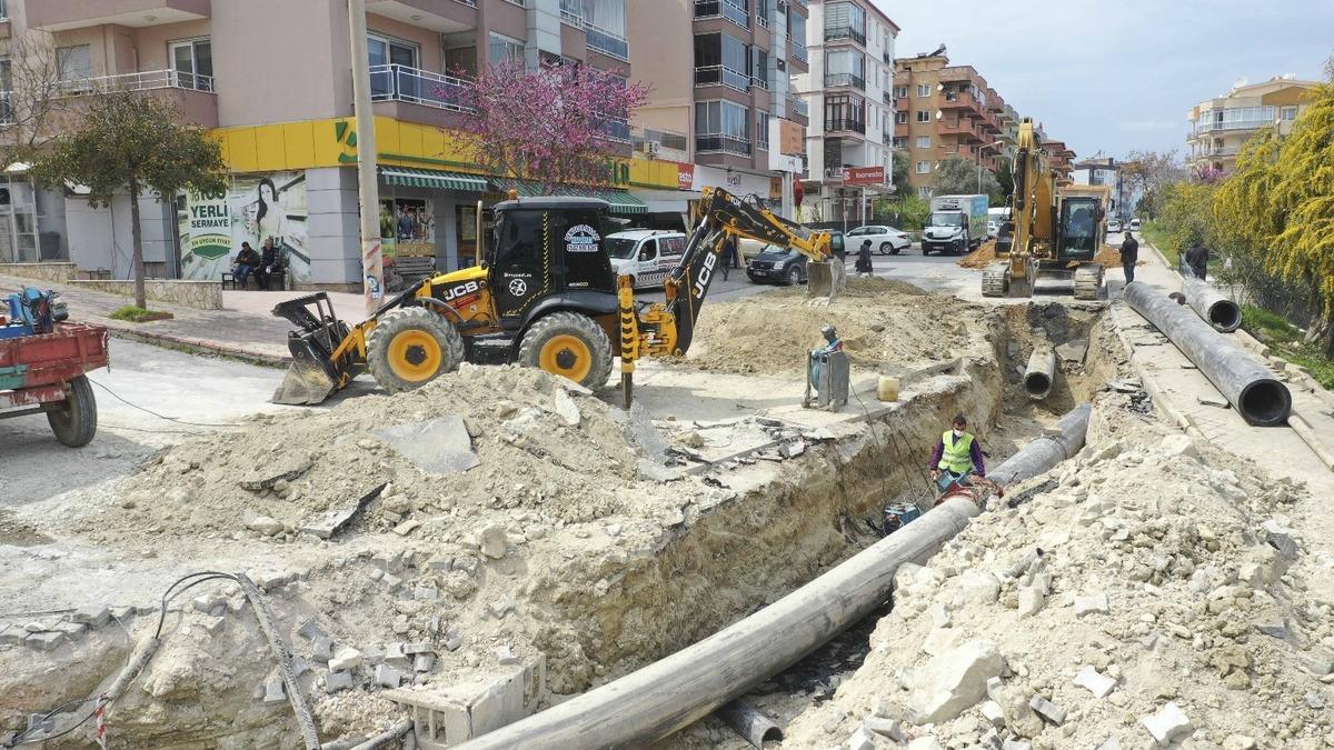 ASKİ Kuşadası&rsquo;nda yatırımlarını s&uuml;rd&uuml;r&uuml;yor