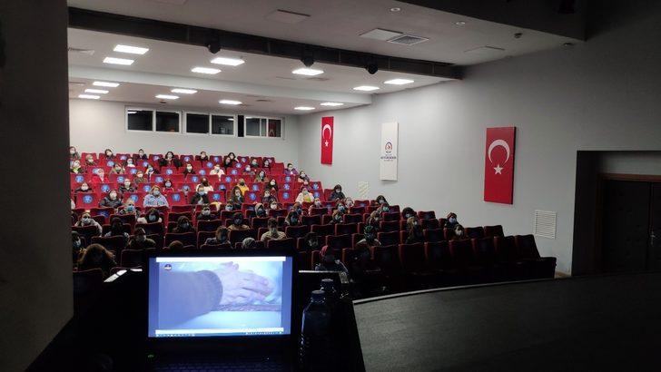 Narko-Rehber projesi anne ve anne adaylarına seminer verildi G3