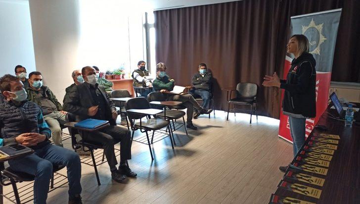 Narko-Rehber projesi anne ve anne adaylarına seminer verildi G4