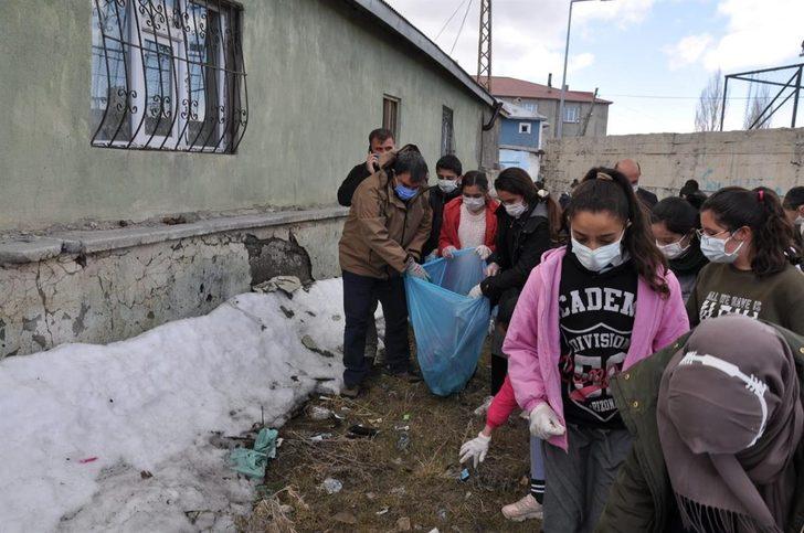Diyadin’de çöp toplama etkinliği düzenlendi G2