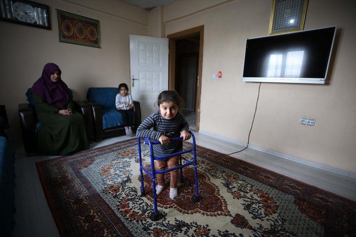 Muş'ta cam kemik hastası 2 kız kardeş tedavileri için destek bekliyor G3