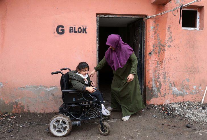 Muş'ta cam kemik hastası 2 kız kardeş tedavileri için destek bekliyor G5