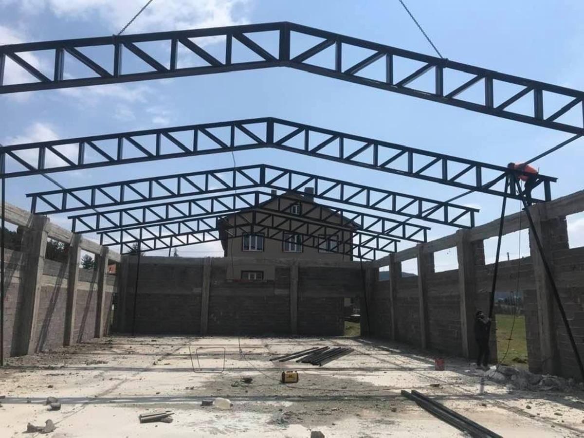 Ki&ccedil;ir k&ouml;y&uuml;ne spor salonu