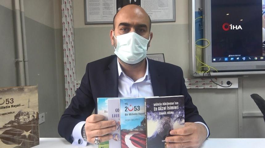 Hem &ouml;ğretmen hem yazar