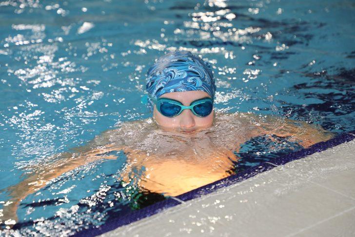 Sivaslı yüzücüler derece için kulaç attı G2