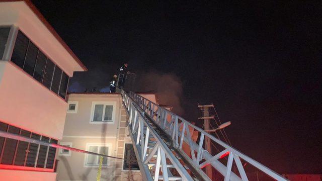Dalaman’da çatı yangını korkuttu