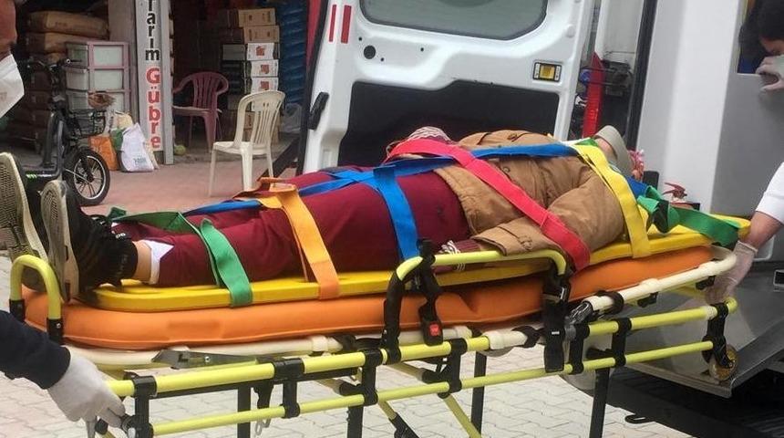 Otomobilin &ccedil;arptığı bisikletli kadın yaralandı