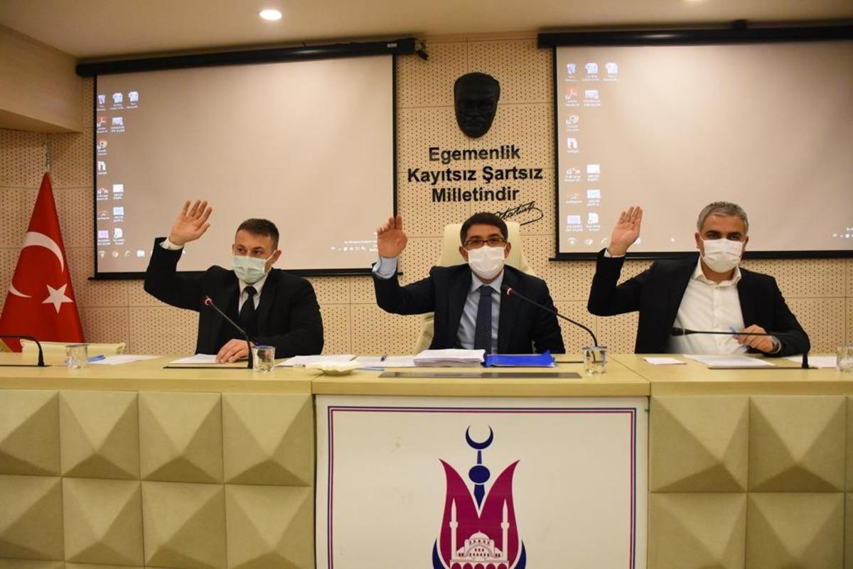 Şehzadeler&rsquo;den pandemide esnafa b&uuml;y&uuml;k destek