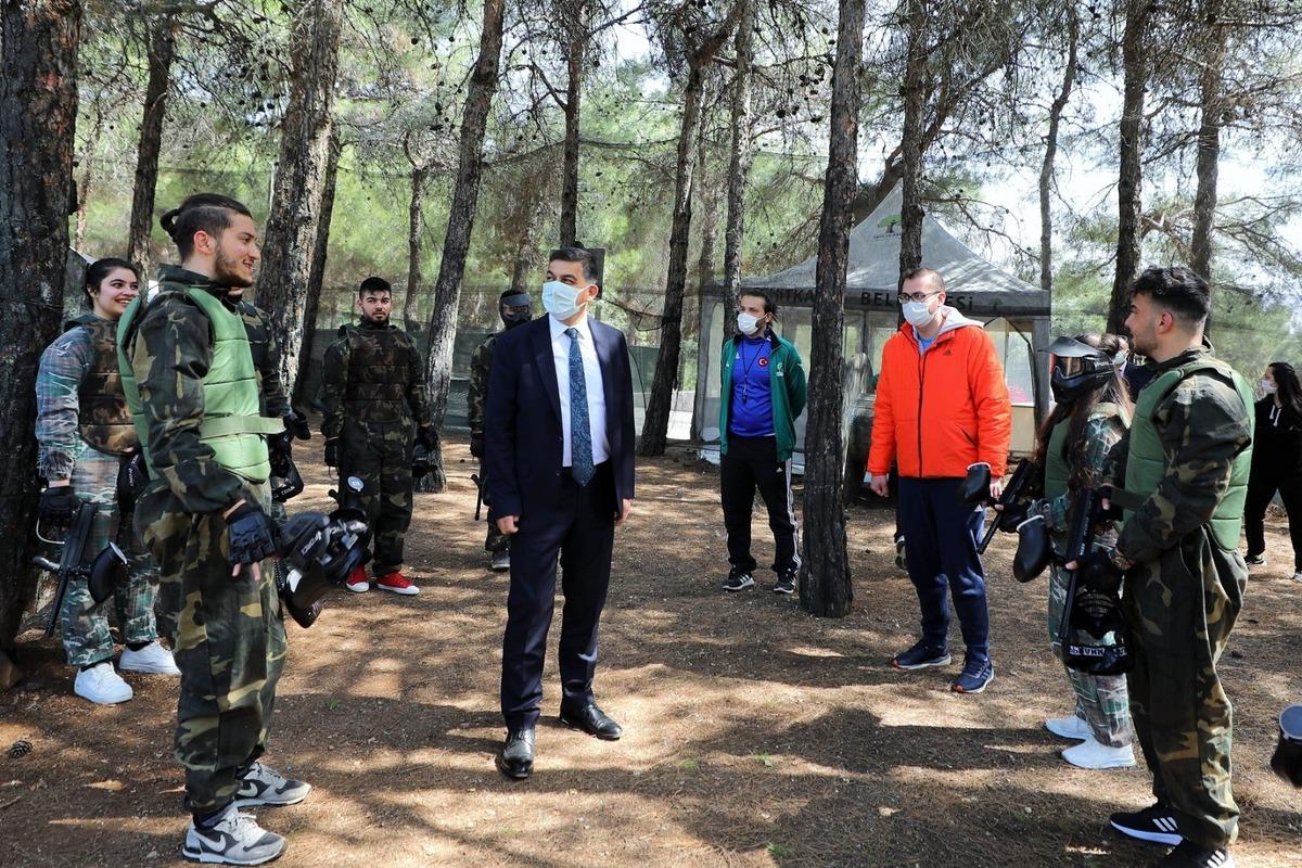 Doğa da spor g&uuml;nleri gen&ccedil;lerden b&uuml;y&uuml;k ilgi g&ouml;rd&uuml;
