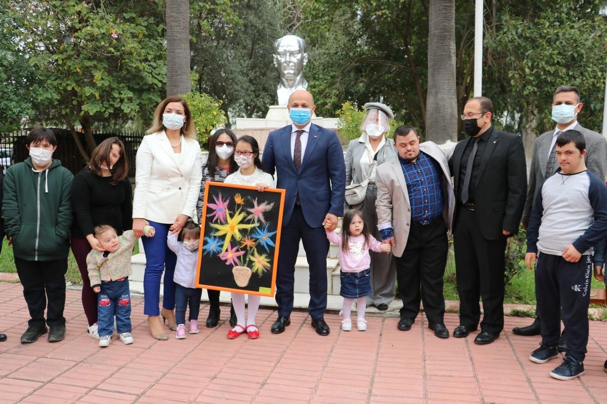 Nacar, down sendromlu &ccedil;ocuklarla buluştu
