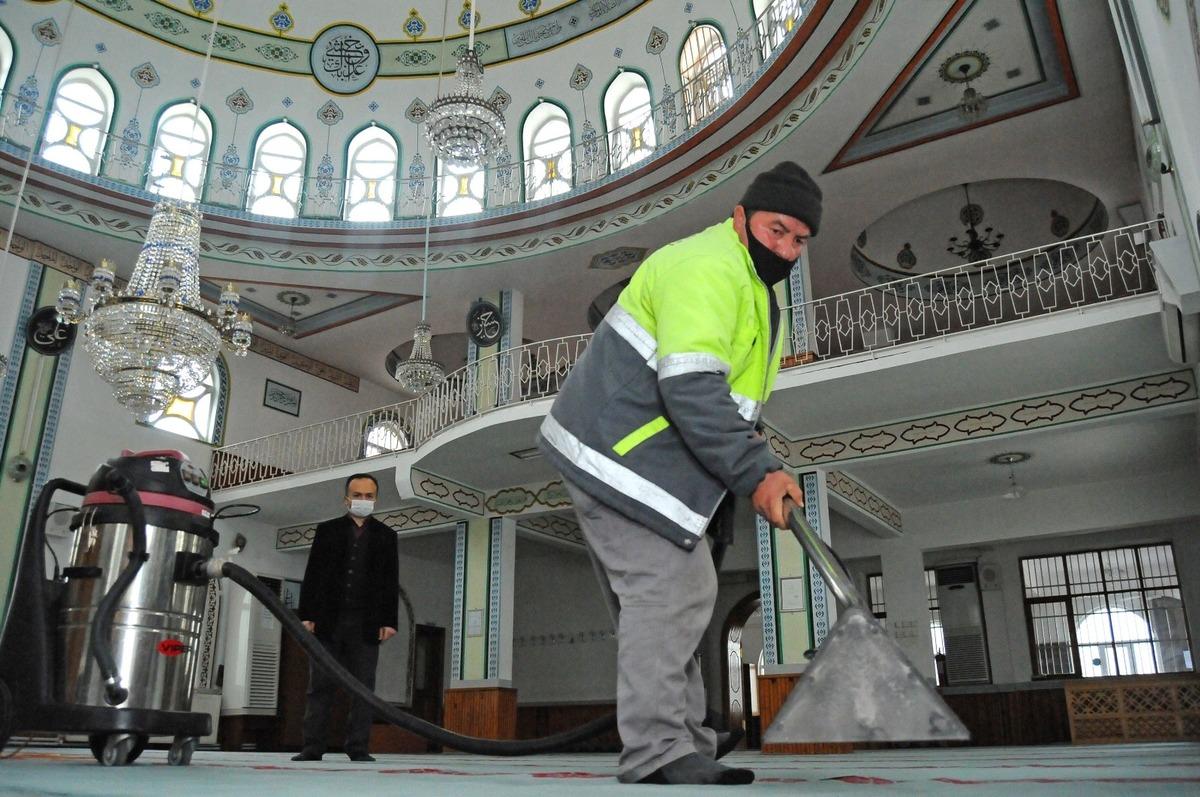Camilere Ramazan bakımı