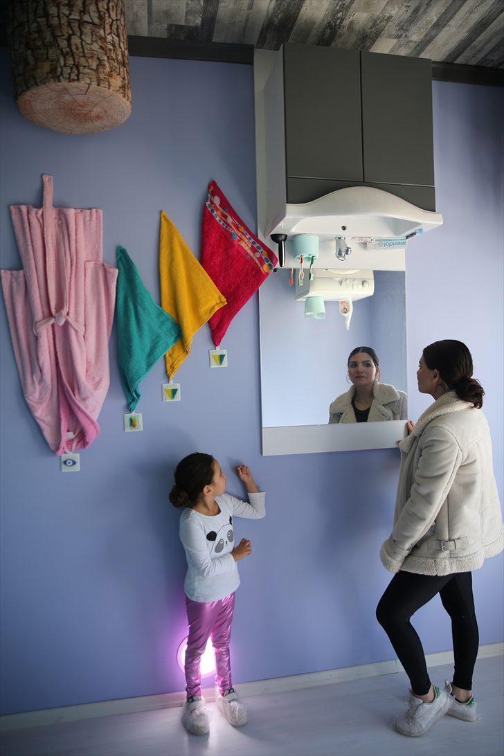 Mimari yapısıyla dikkati çeken Antalya'daki "ters ev" Kovid-19 önlemleriyle ziyaretçilerini ağırlıyor G2